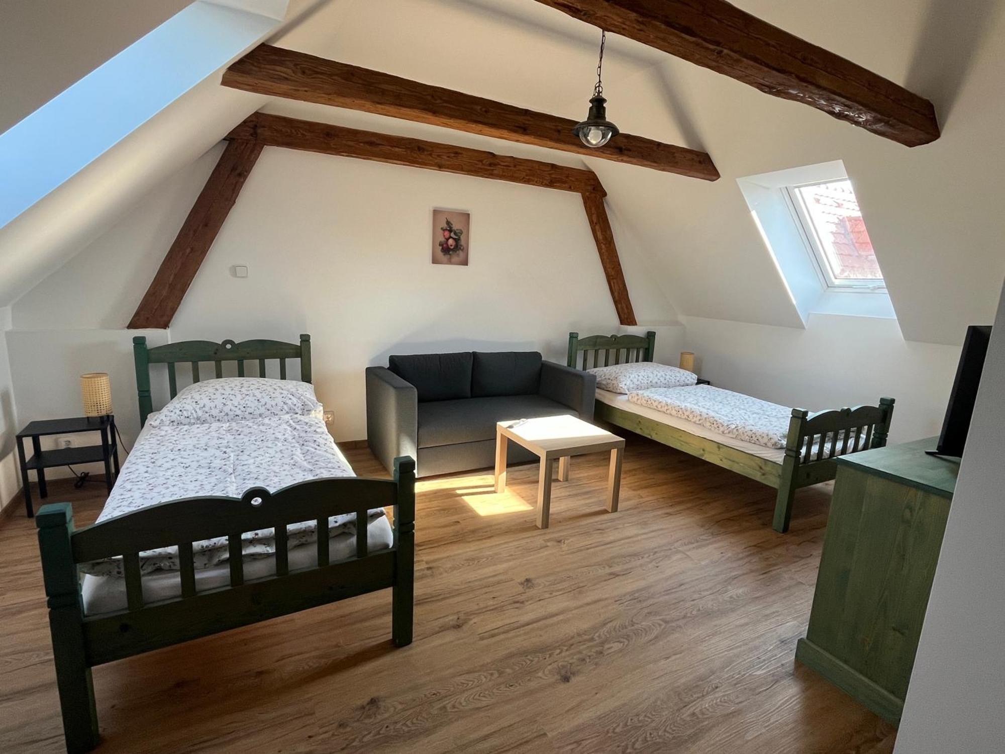 Apartmany Statek Bezdedice Hostomice Buitenkant foto